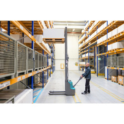 Ameise PSE 1.2 elektriskais krautņotājs - litija jonu tehnoloģija, ar divpakāpju teleskopisko mastu 3200 mm