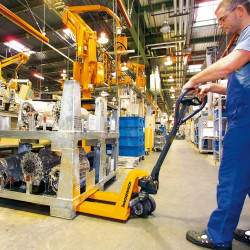 Rokas palešu ratiņi Jungheinrich AM22, poliuretāns, tandēma riteņi.