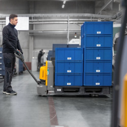 Jungheinrich AME 18 elektriskie palešu ratiņi, kravnesība 1800 kg, dakšu garums 800 mm