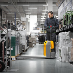 Jungheinrich AME 15 elektriskie palešu ratiņi, kravnesība 1500 kg, dakšu garums 800 mm