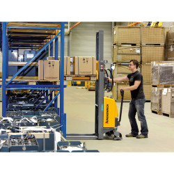 Krautņotājs Jungheinrich HC110, celšanas augstums 2500 mm