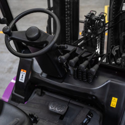 Elektropiedziņas četru riteņu iekrāvējs - CBH 2.5 | Masts 4800mm - ASS | AntOn by Jungheinrich