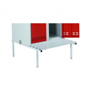 Bench to lockers, width 700 mm